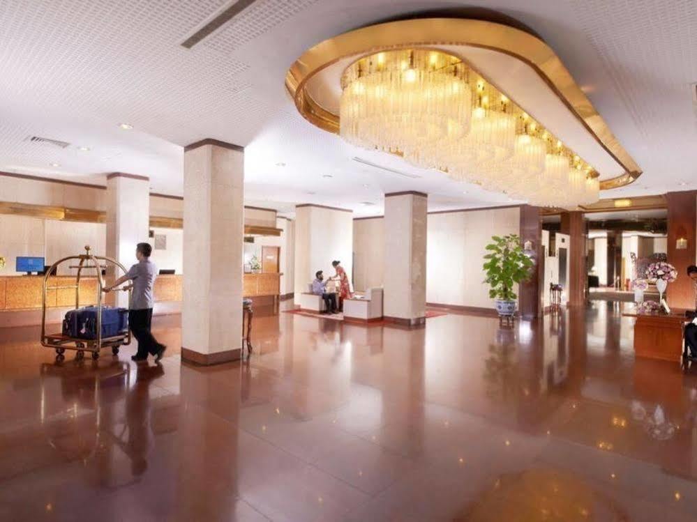 Wuxi Grand Hotel Exterior photo